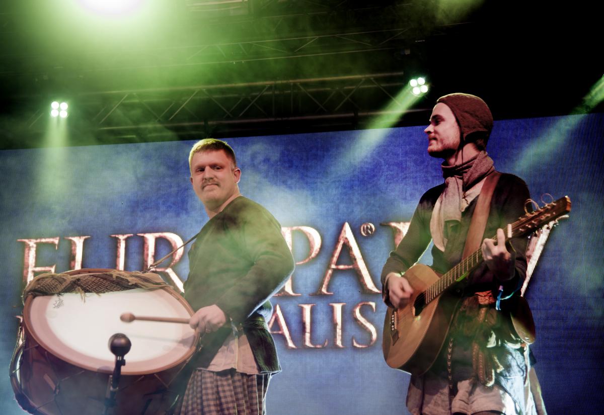 Iltabileissä soi tietenkin musiikki.